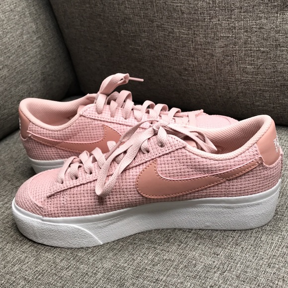 Nike Blazer Low Platform size 6 1/2 us - Picture 8 of 10